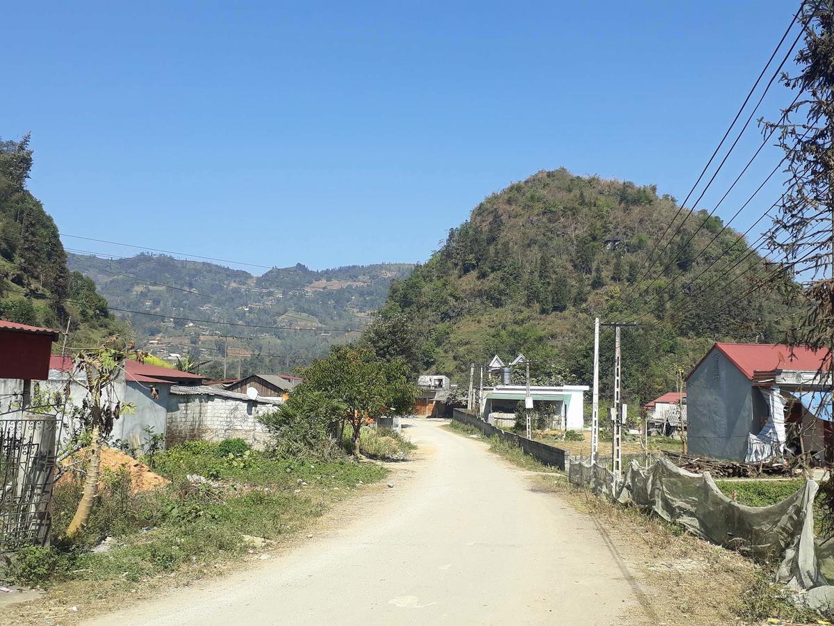 Flower Hmong Homestay Бак Ха Екстериор снимка