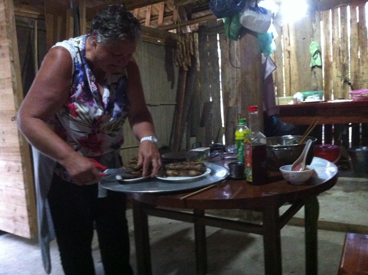Flower Hmong Homestay Бак Ха Екстериор снимка