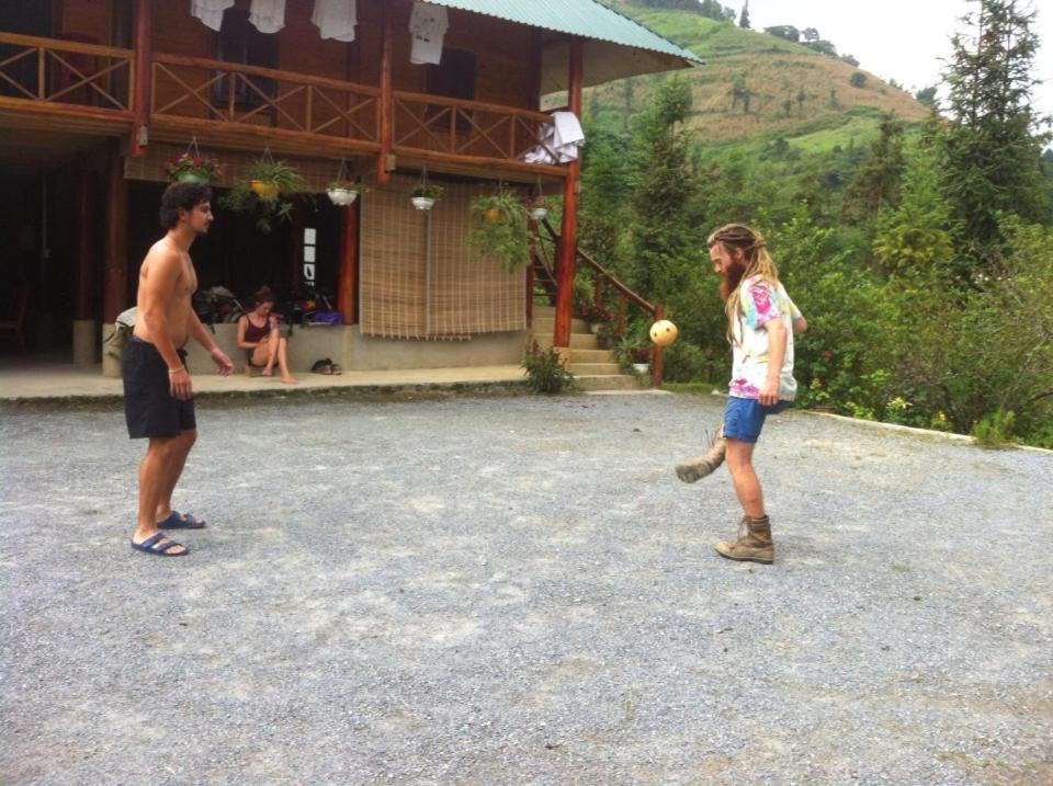 Flower Hmong Homestay Бак Ха Екстериор снимка